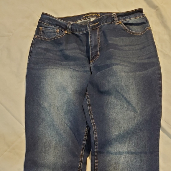 Pant - Picture 2 of 3